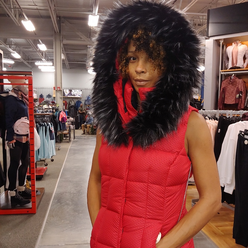 Meet your Posher, Ahesha